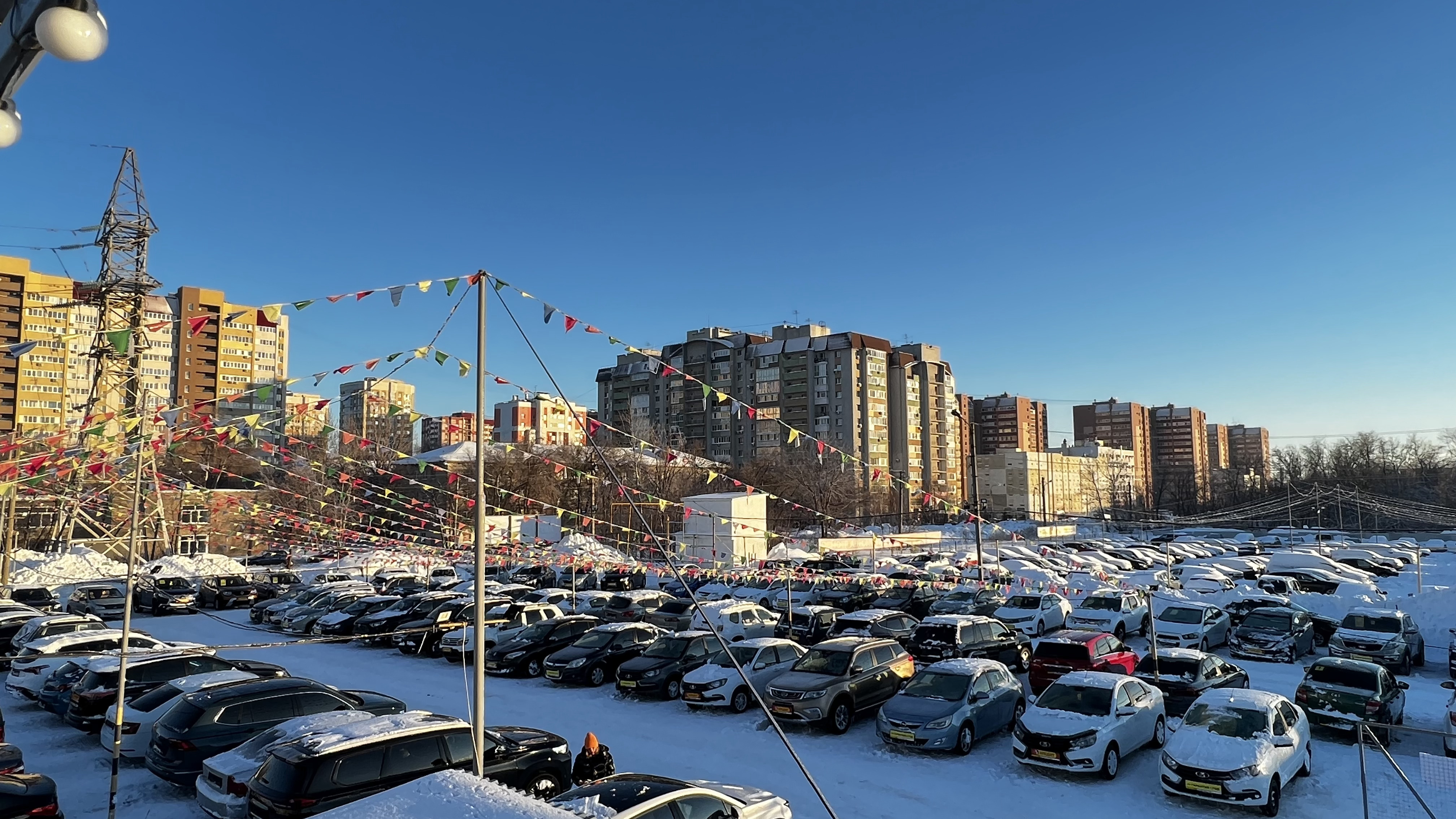 Купить хетчбэк ВАЗ (LADA) Priora 2011 года с пробегом 100 000 км в Самаре  за 244 000 руб | Маркетплейс Автоброкер Клуб